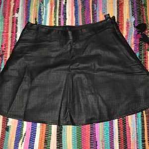 Cutest express mini skirt !